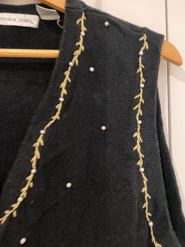 Victoria Jones Christmas Embroidered Knit Vest Black Festive Poinsettia