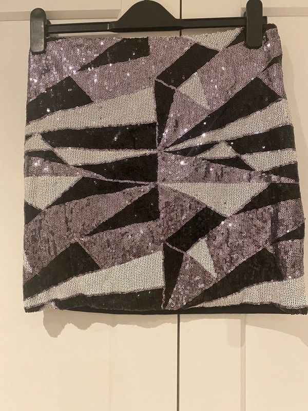 Arden B Sequin Geometric Mini Skirt – Black, Silver & Cream – Size M (UK 10/12)