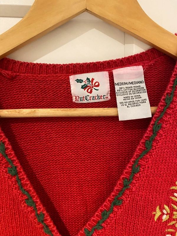Vintage Christmas Vest Red Knit Nutcracker Xmas Trees Medium