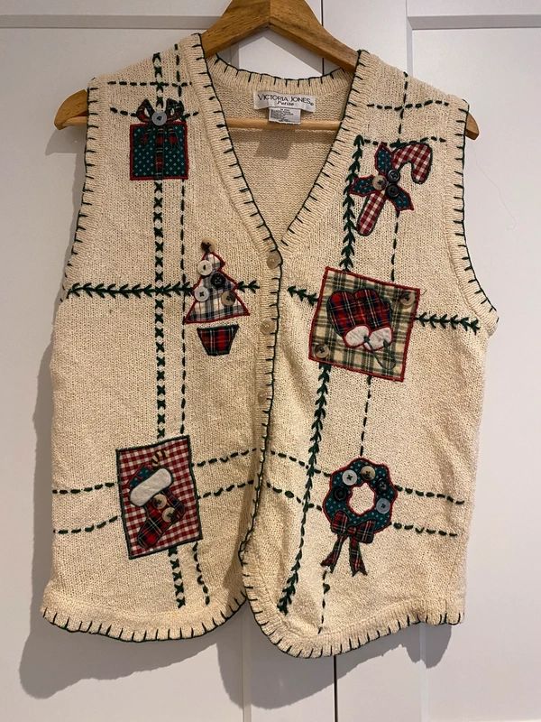 Vintage Victoria Jones Christmas Knit Vest Patchwork Festive Button Cardigan Petite