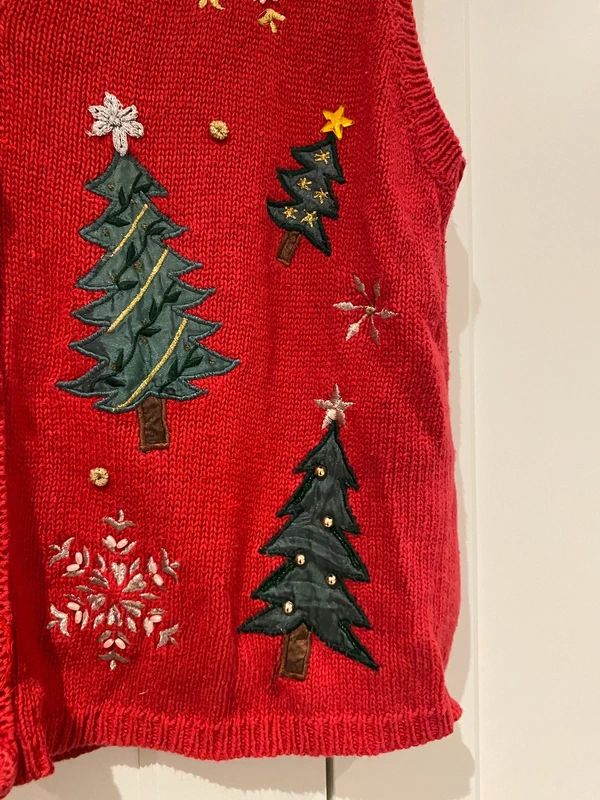 Vintage Christmas Vest Red Knit Nutcracker Xmas Trees Medium