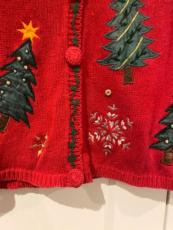 Vintage Christmas Vest Red Knit Nutcracker Xmas Trees Medium