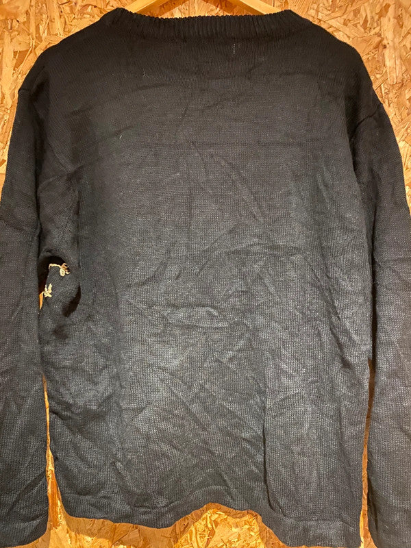 Victoria Harbour Vintage Christmas Jumper – Black Tartan Reindeer (XL)