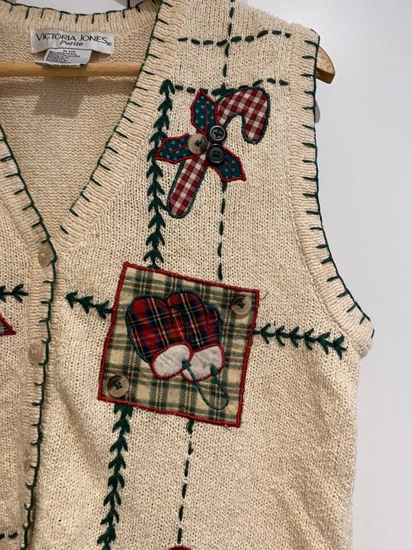 Vintage Victoria Jones Christmas Knit Vest Patchwork Festive Button Cardigan Petite
