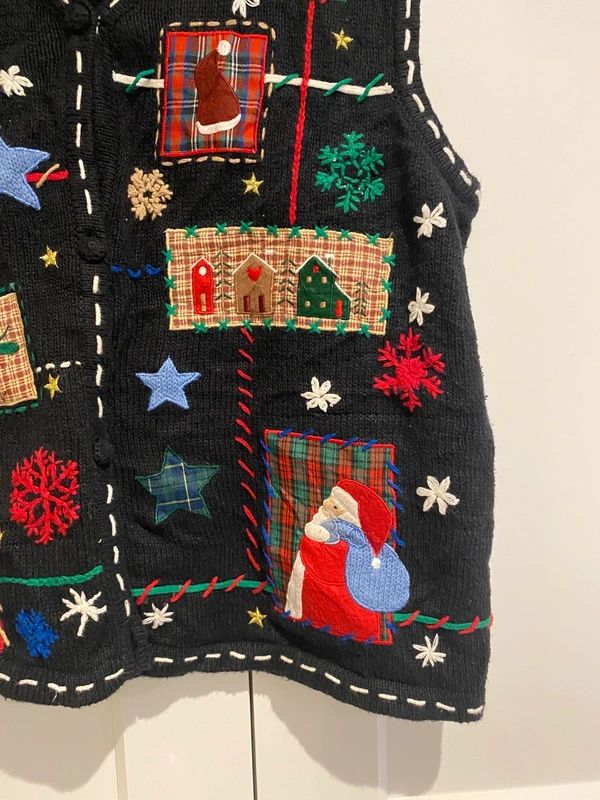 Vintage Erika XL Christmas Patchwork Knit Vest Santa Houses
