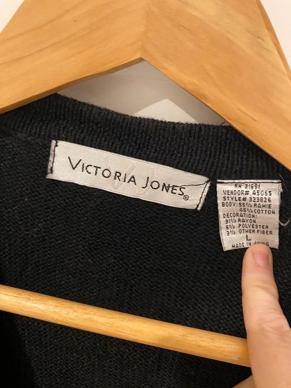 Victoria Jones Christmas Embroidered Knit Vest Black Festive Poinsettia